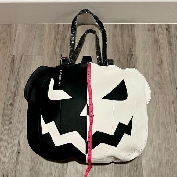 NWT Trickz N Treatz x Dolls Kill black and white oversized pumpkin face tote. - Picture 13 of 14